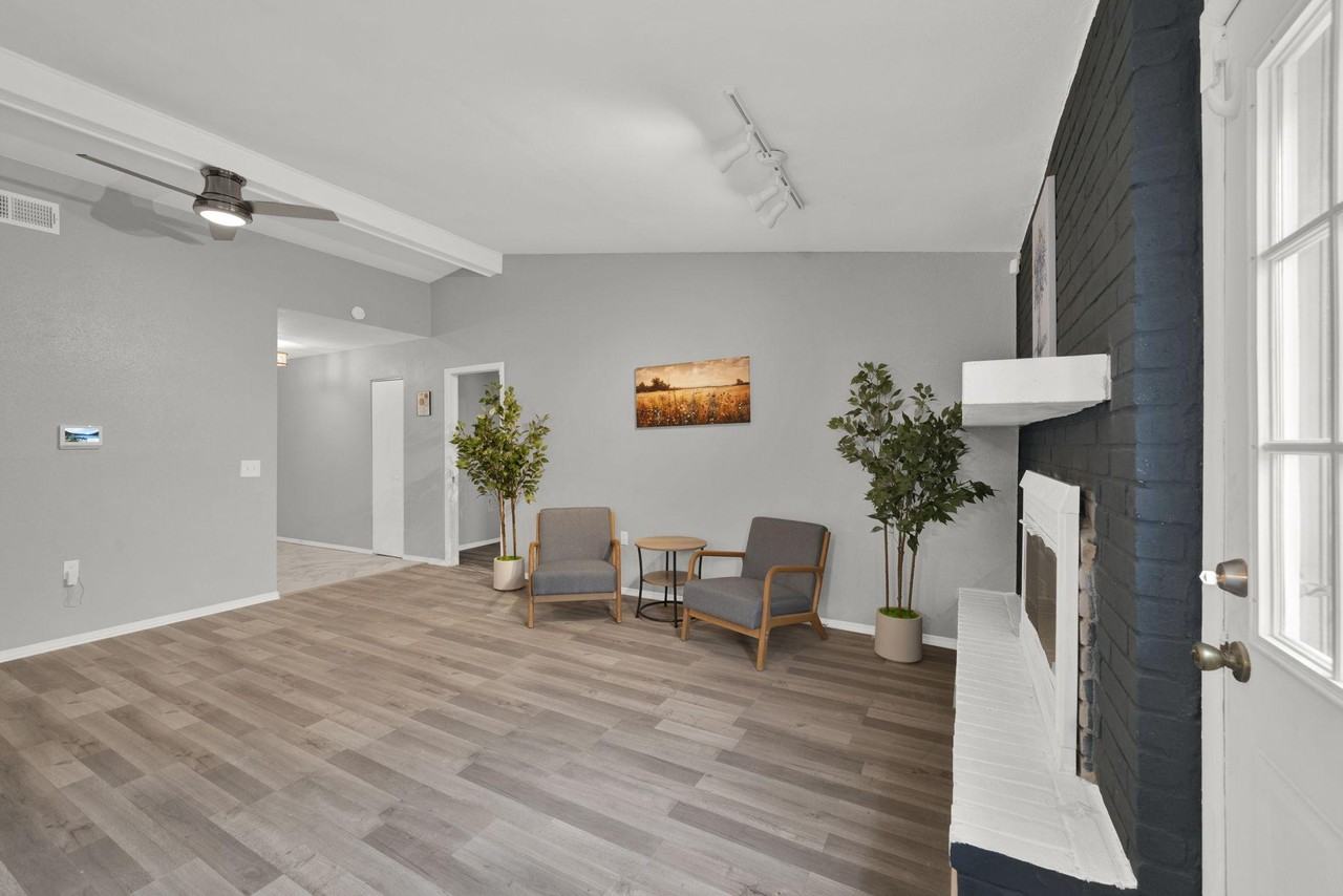 Los Indios - Photo 3 of 16