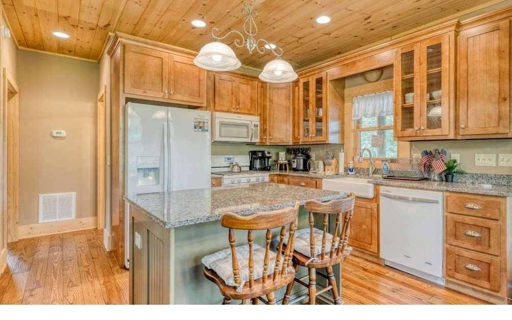 111 Watkins Farm Rd - Photo 6 of 30