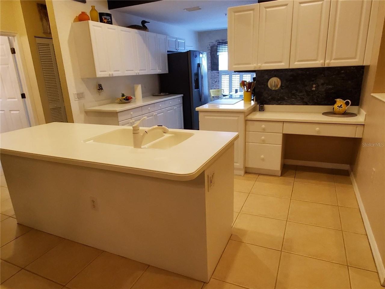 7138 Cedar Hollow Cir - Photo 2 of 29