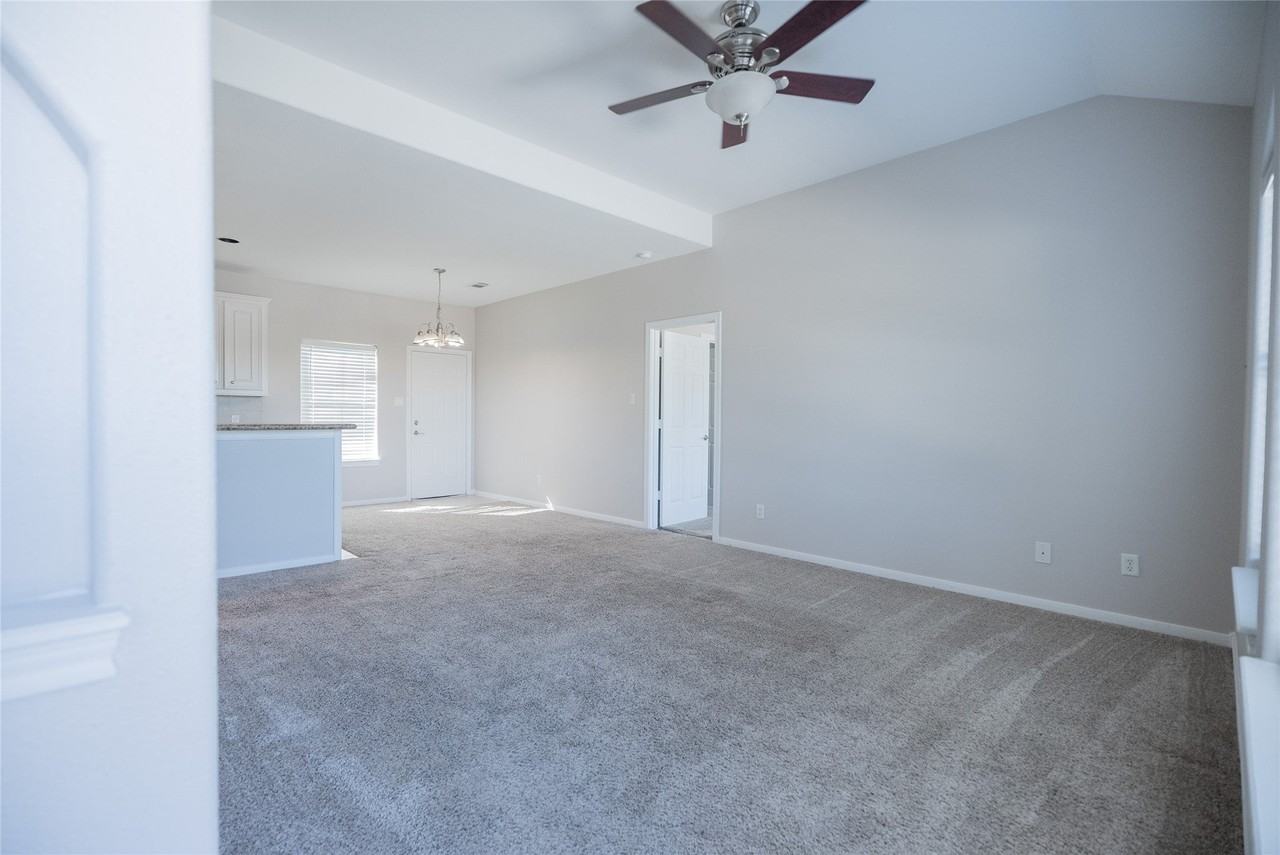 13165 Snow Lane Lane #8 - Photo 3 of 32