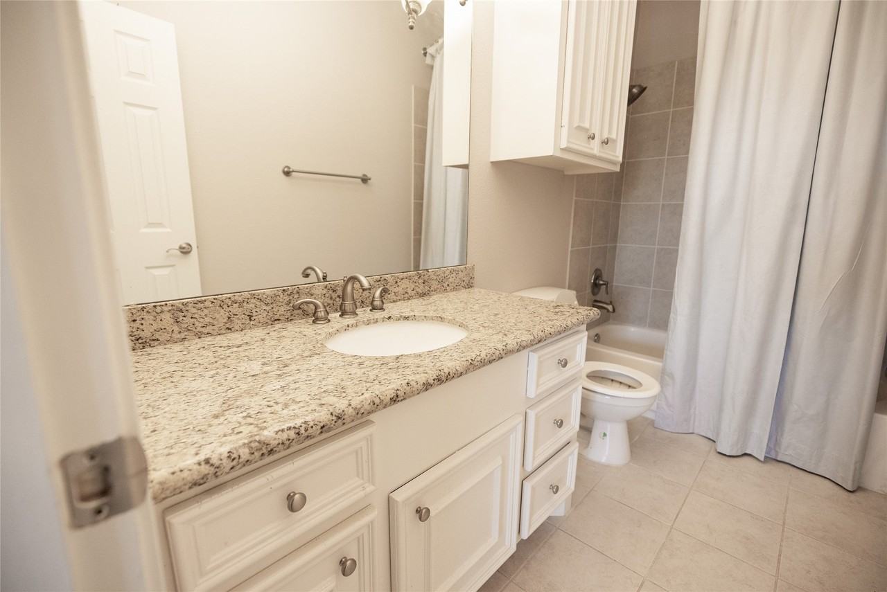 13165 Snow Lane Lane #8 - Photo 7 of 32