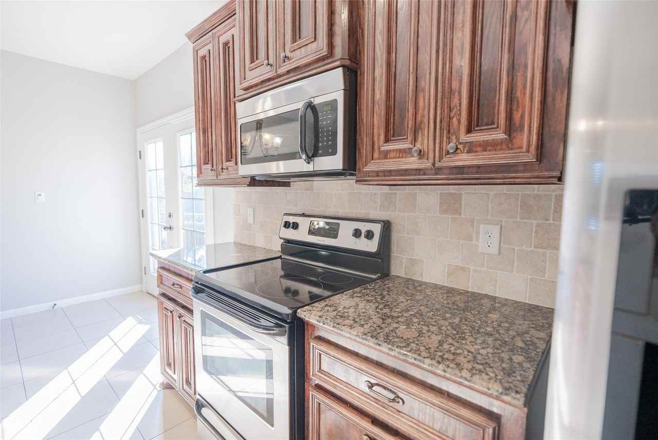 13165 Snow Ln - Photo 6 of 25