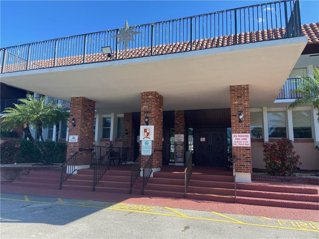 2900 Nw 47th Ter - Photo 3 of 43