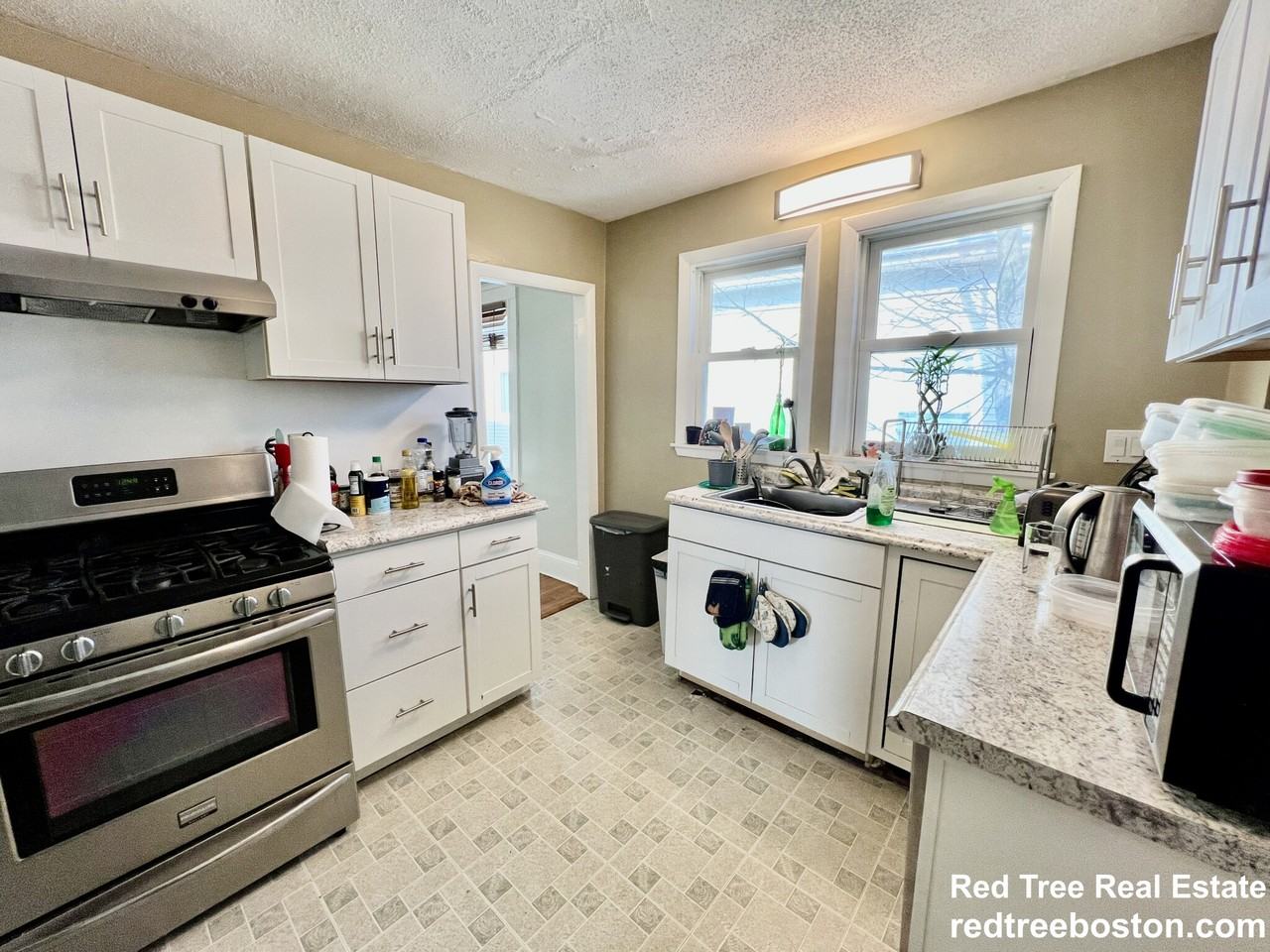 44 Day St - Photo 6 of 50