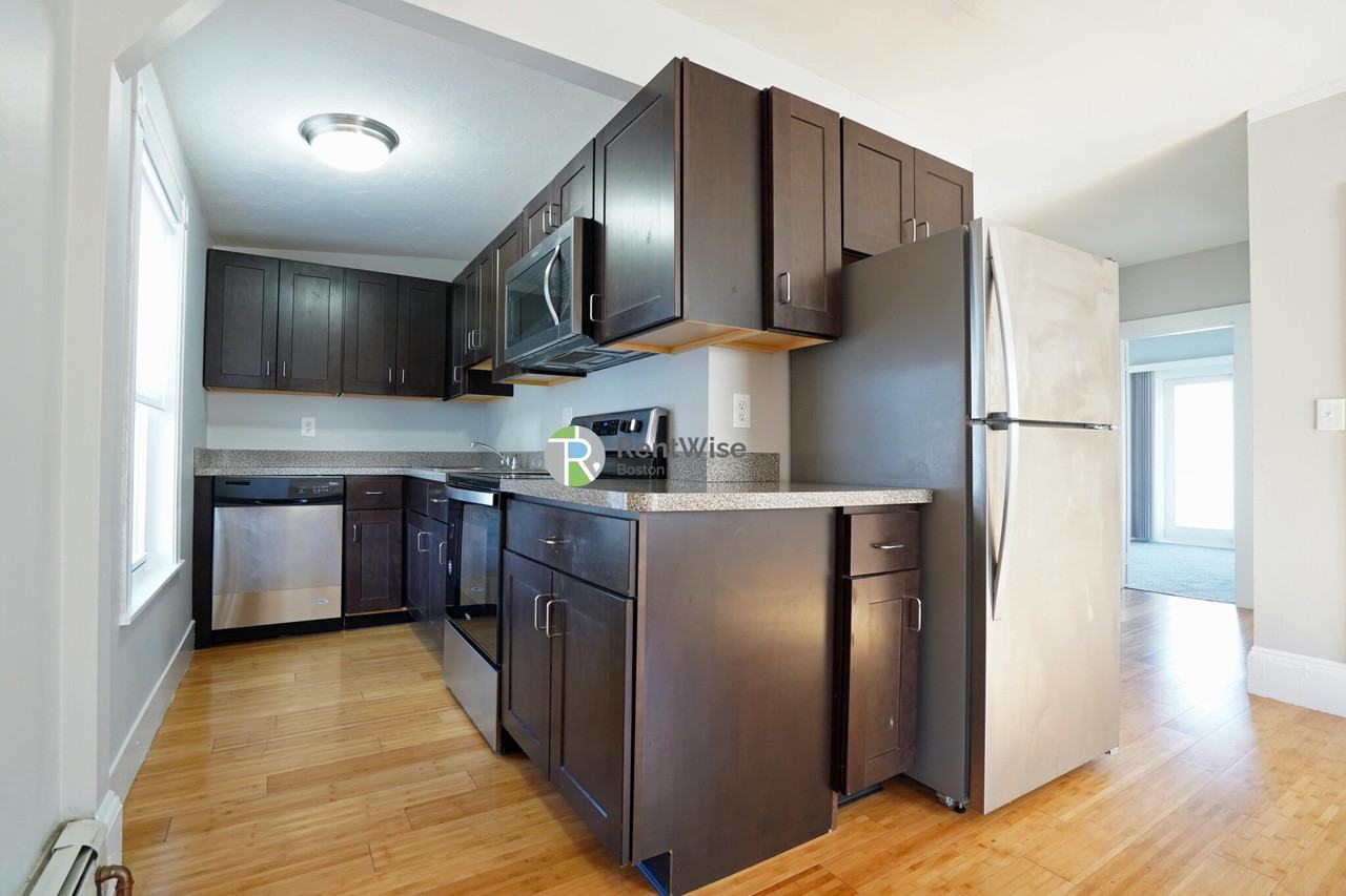 50A Winship St #2 - Photo 5 of 27