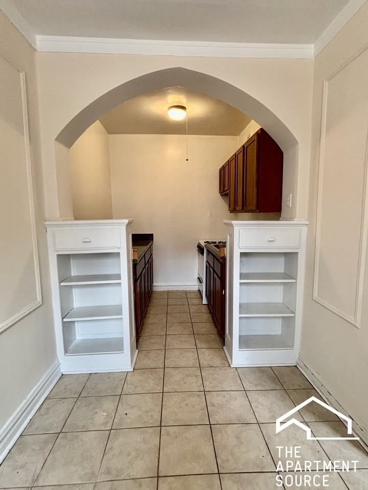 4829 N Damen Ave #310 - Photo 2 of 15