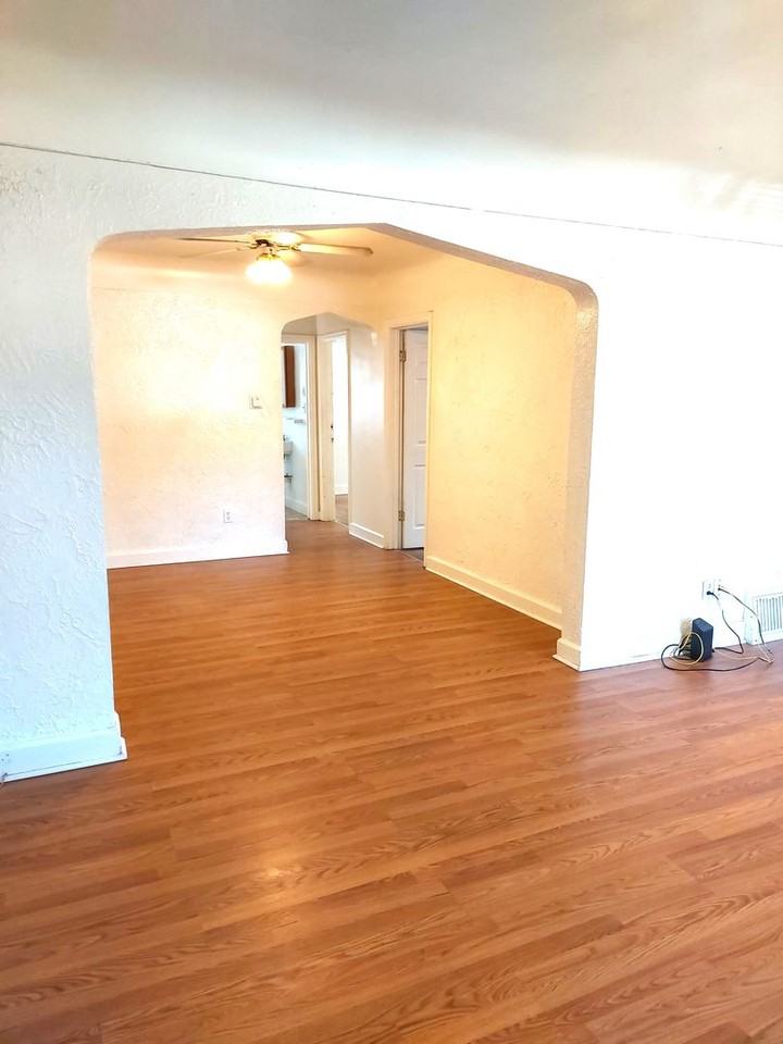 (1915 11th Ave) - Photo 3 of 21