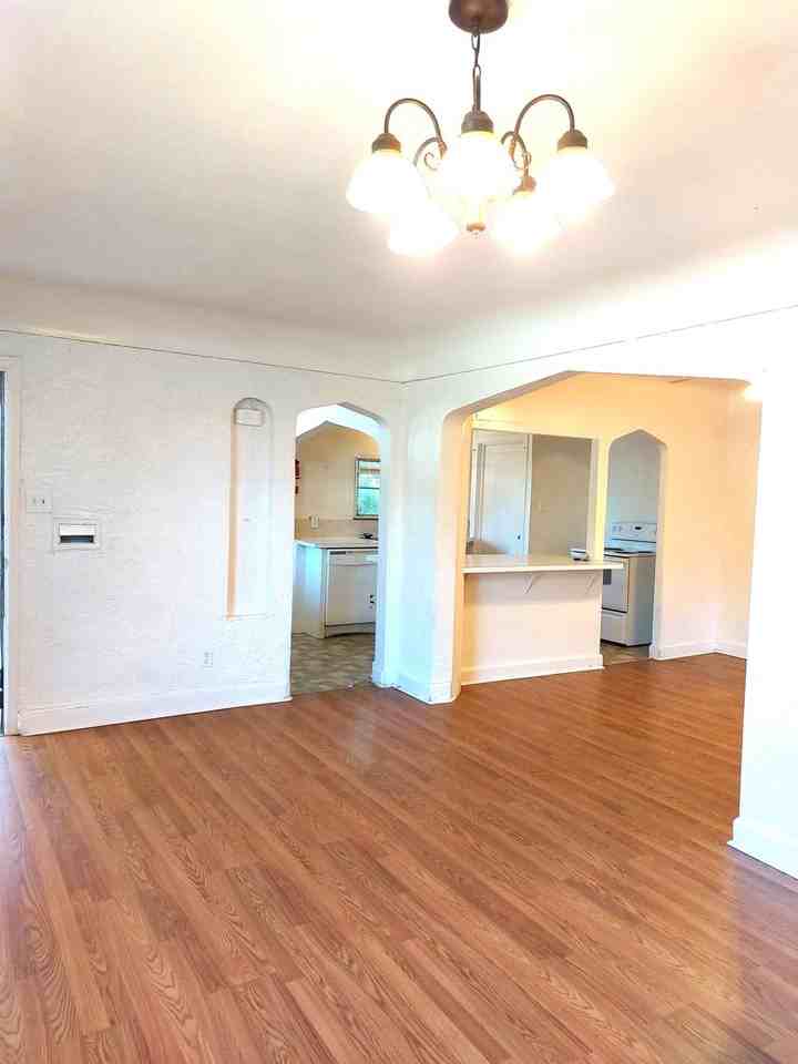 (1915 11th Ave) - Photo 6 of 21