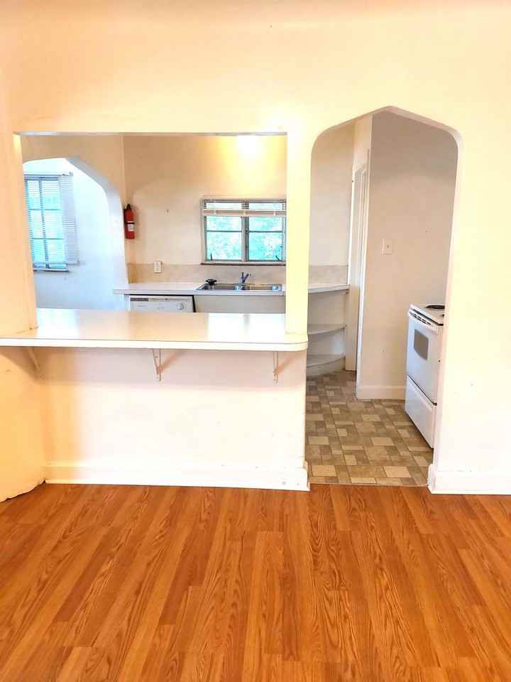 (1915 11th Ave) - Photo 7 of 21