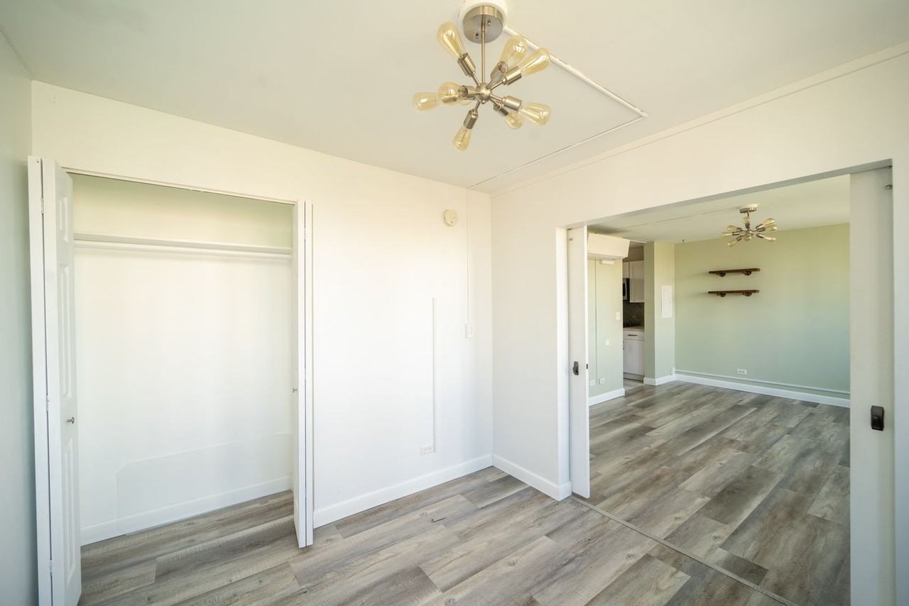 1040 Kinau St #807 - Photo 6 of 13