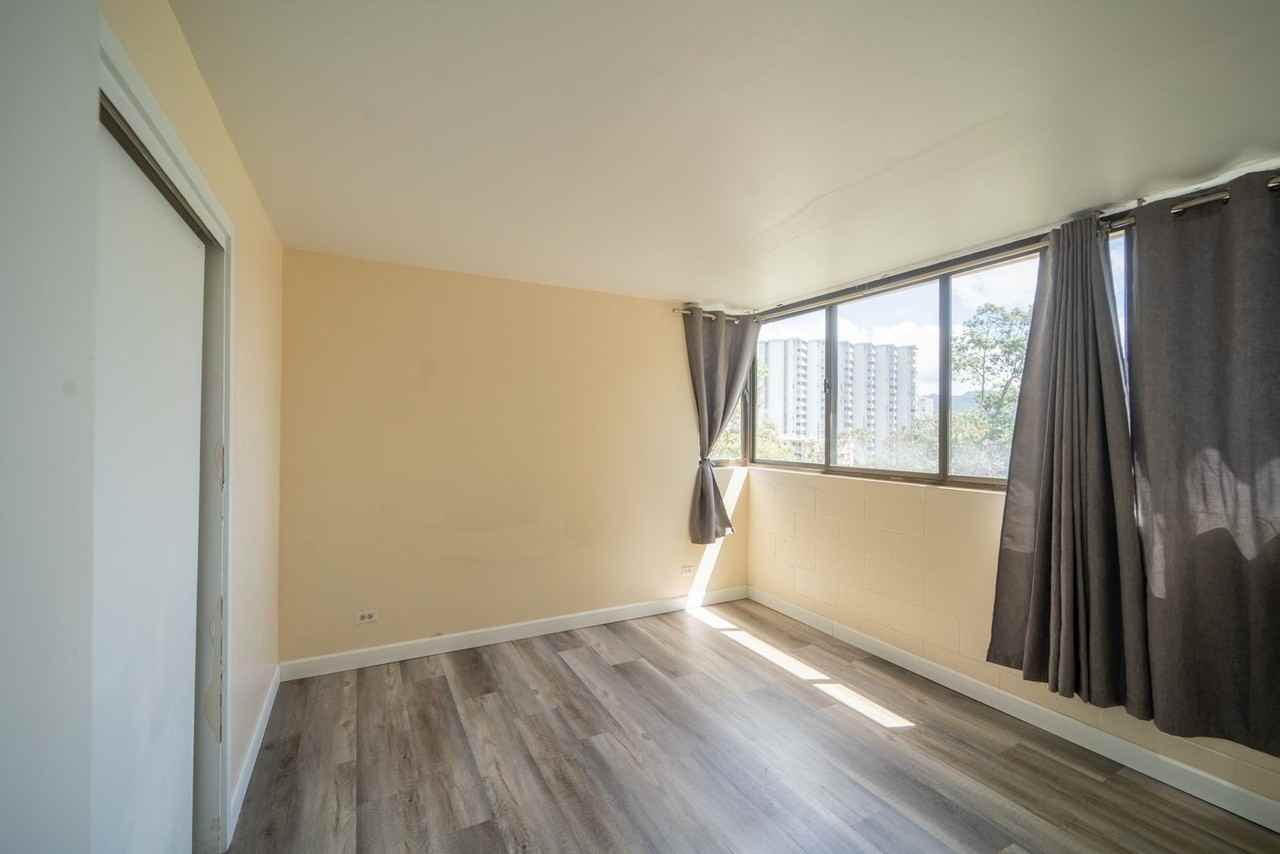 1040 Kinau St #807 - Photo 7 of 13