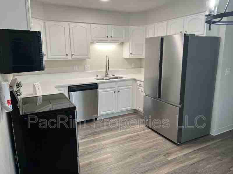 3310 Boniface Pkwy - Photo 2 of 9