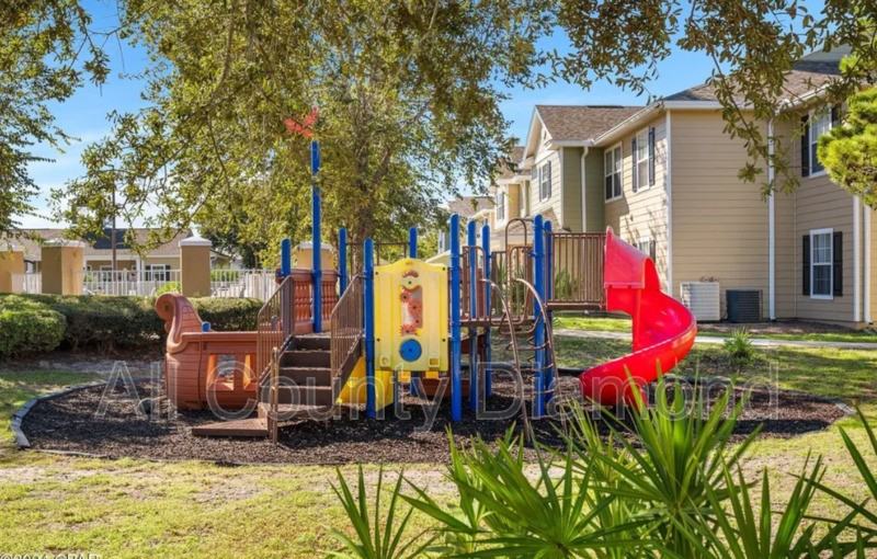 1208 Lighthouse Rd - Photo 6 of 20