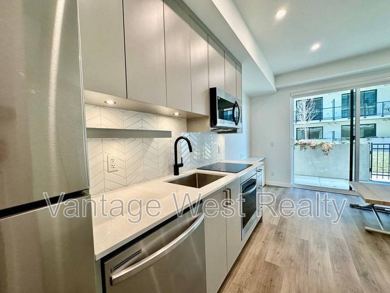 1200 Devonshire Ave - Photo 4 of 23