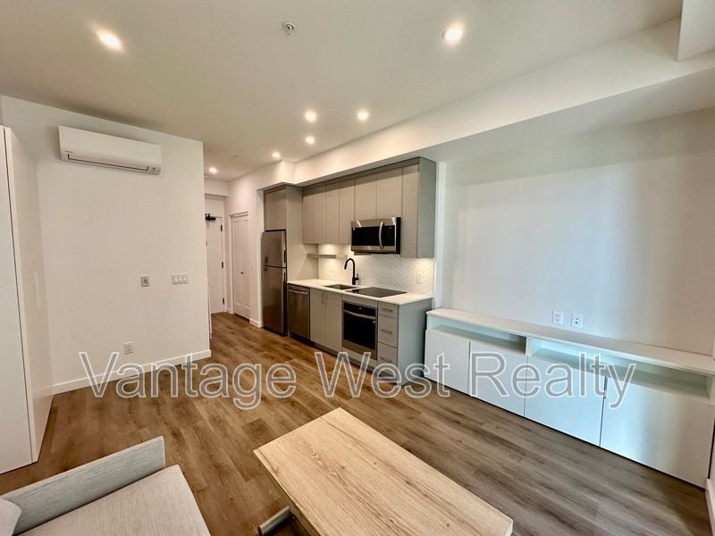 1200 Devonshire Ave - Photo 7 of 23