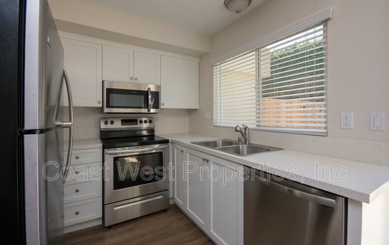 120 Phoebe St - Photo 5 of 23