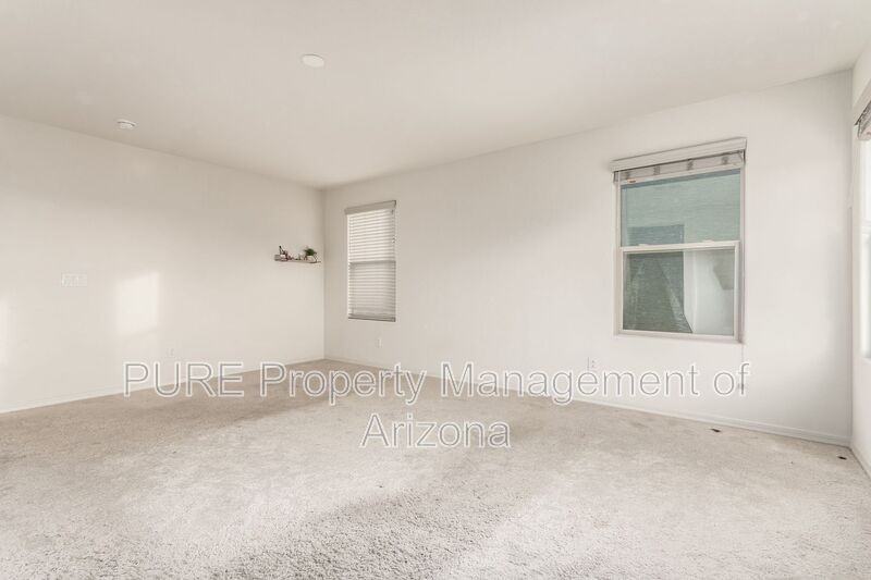 5616 N 90th Dr - Photo 6 of 18