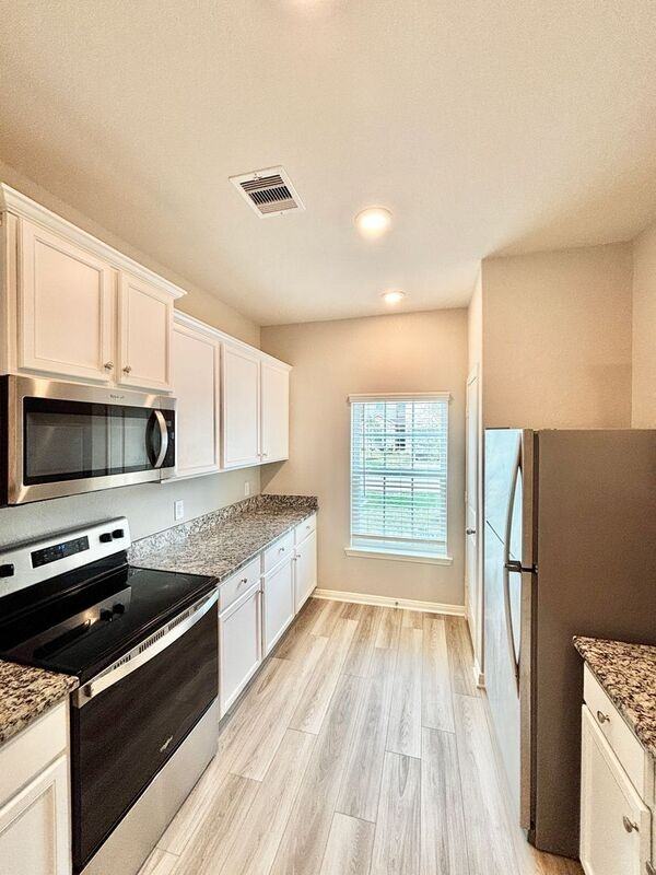 10449 Sweetwater Creek Dr - Photo 2 of 19