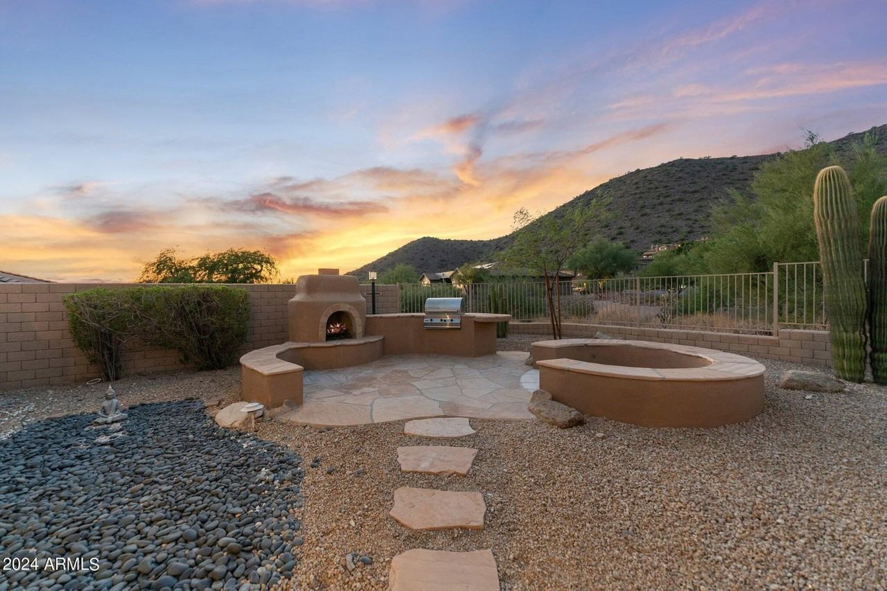 11474 E Aster Dr - Photo 3 of 50