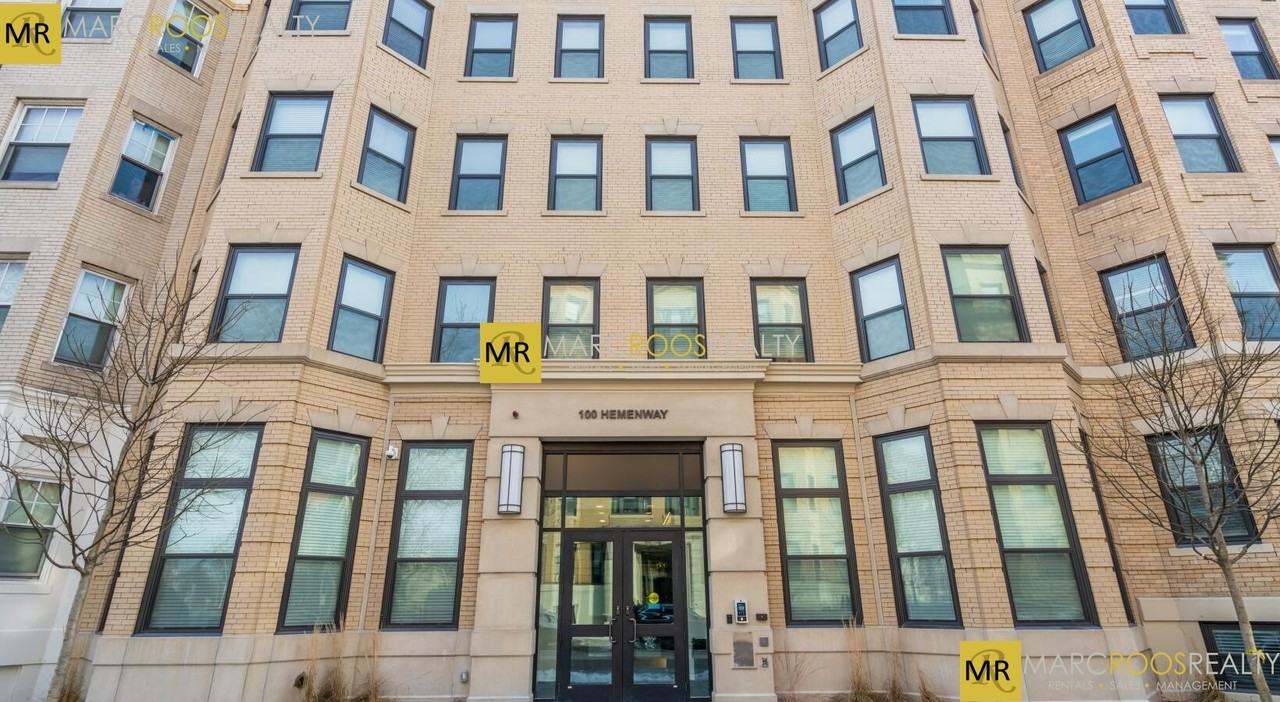 Hemenway St #408 - Photo 2 of 13