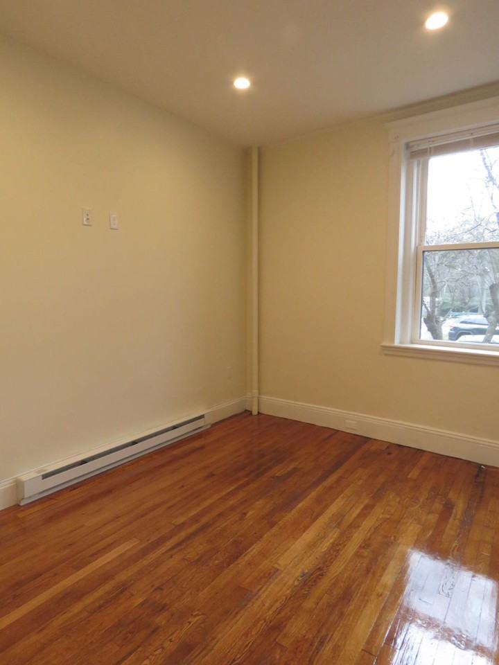 73 Park Dr #1 - Photo 5 of 21