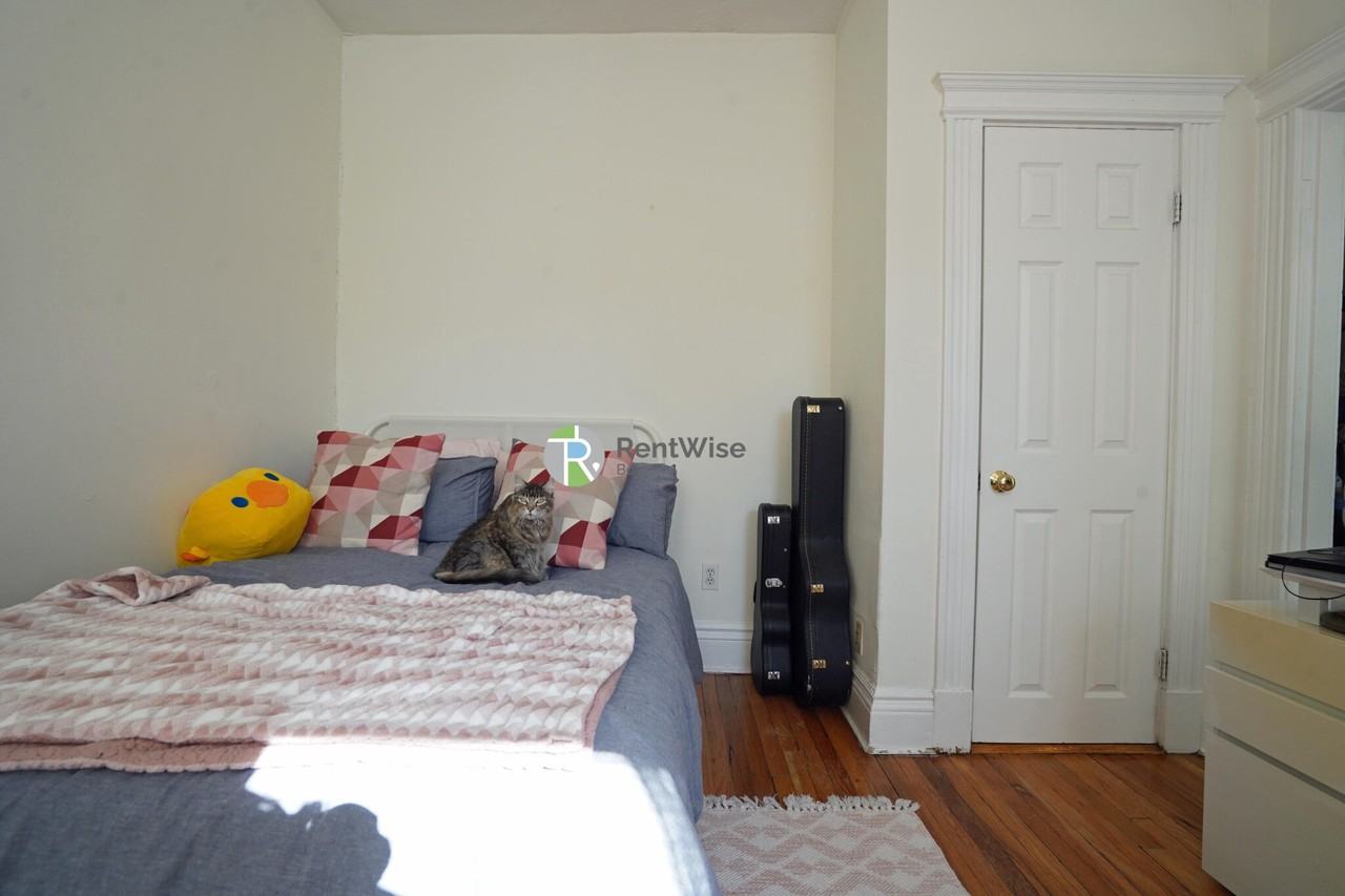 6 Camelot Ct #22 - Photo 4 of 16