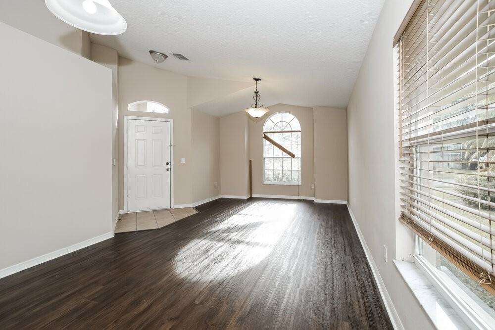 9627 Myrtle Creek Ln - Photo 3 of 16