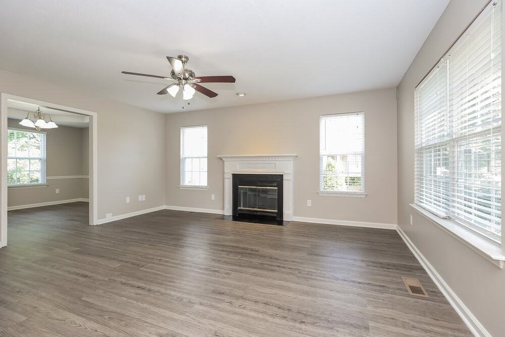6988 Calderwood Dr - Photo 4 of 17
