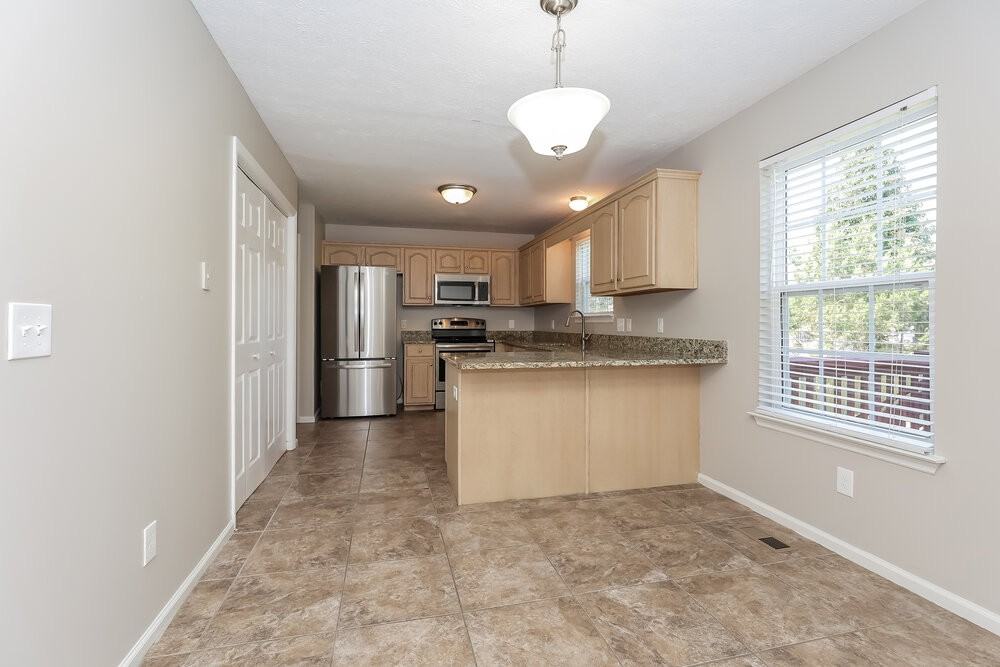 6988 Calderwood Dr - Photo 7 of 17
