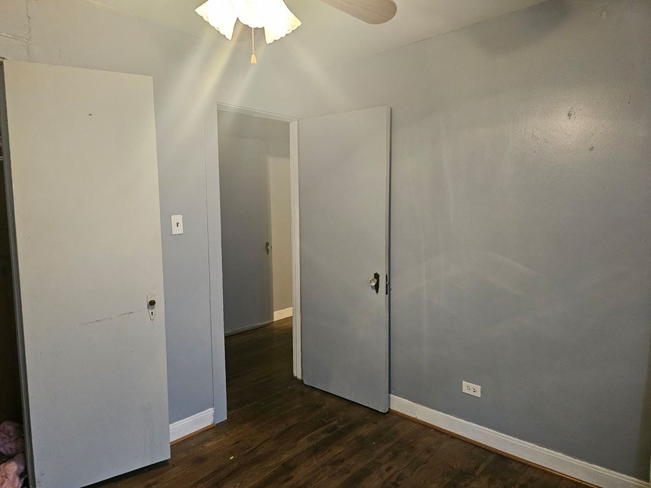 525 Maple St - Photo 3 of 9