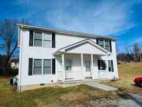 340 Wakeman Ct - Photo 1 of 1