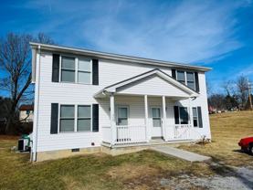 350 Wakeman Ct - Photo 1 of 1