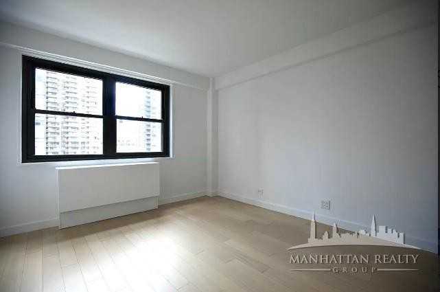 222 E 39th St #22G - Photo 6 of 10