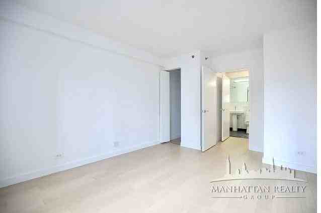 222 E 39th St #22G - Photo 7 of 10