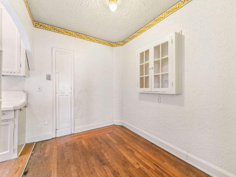 5556 Covode Street #4 - Photo 5 of 17