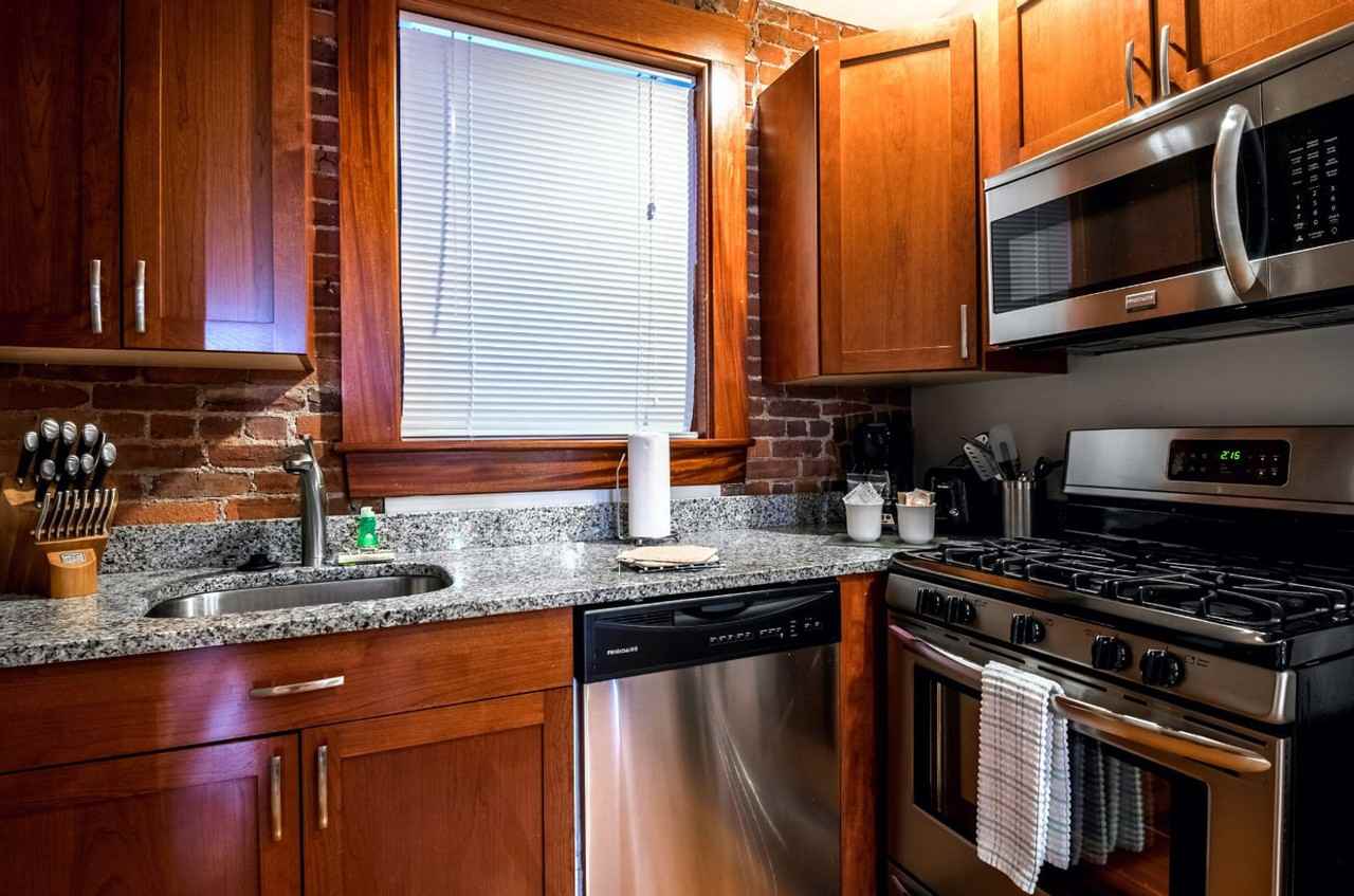 19 Battery St #1050377P - Photo 7 of 8