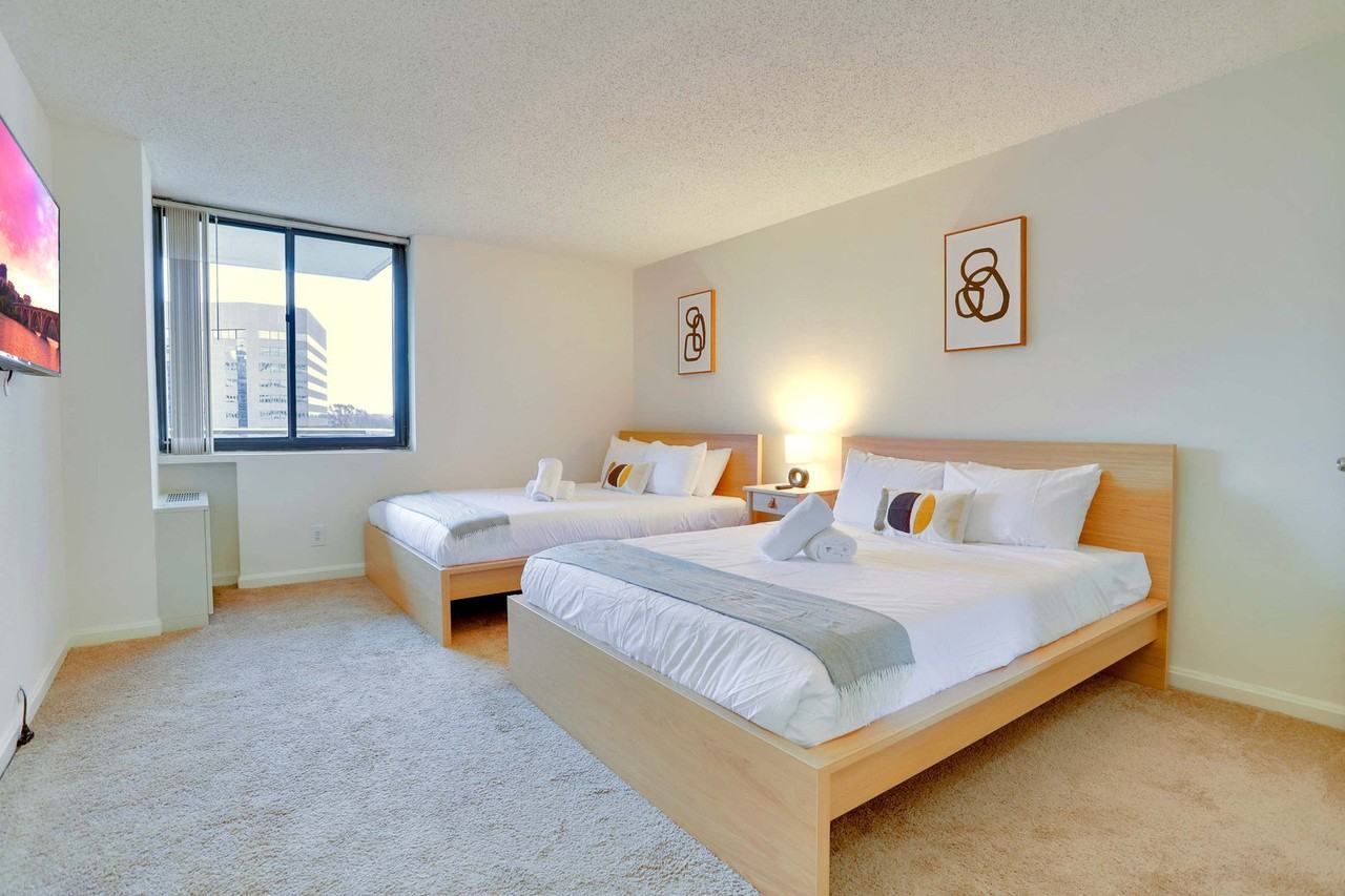 320 23rd Street South - Photo 3 of 89