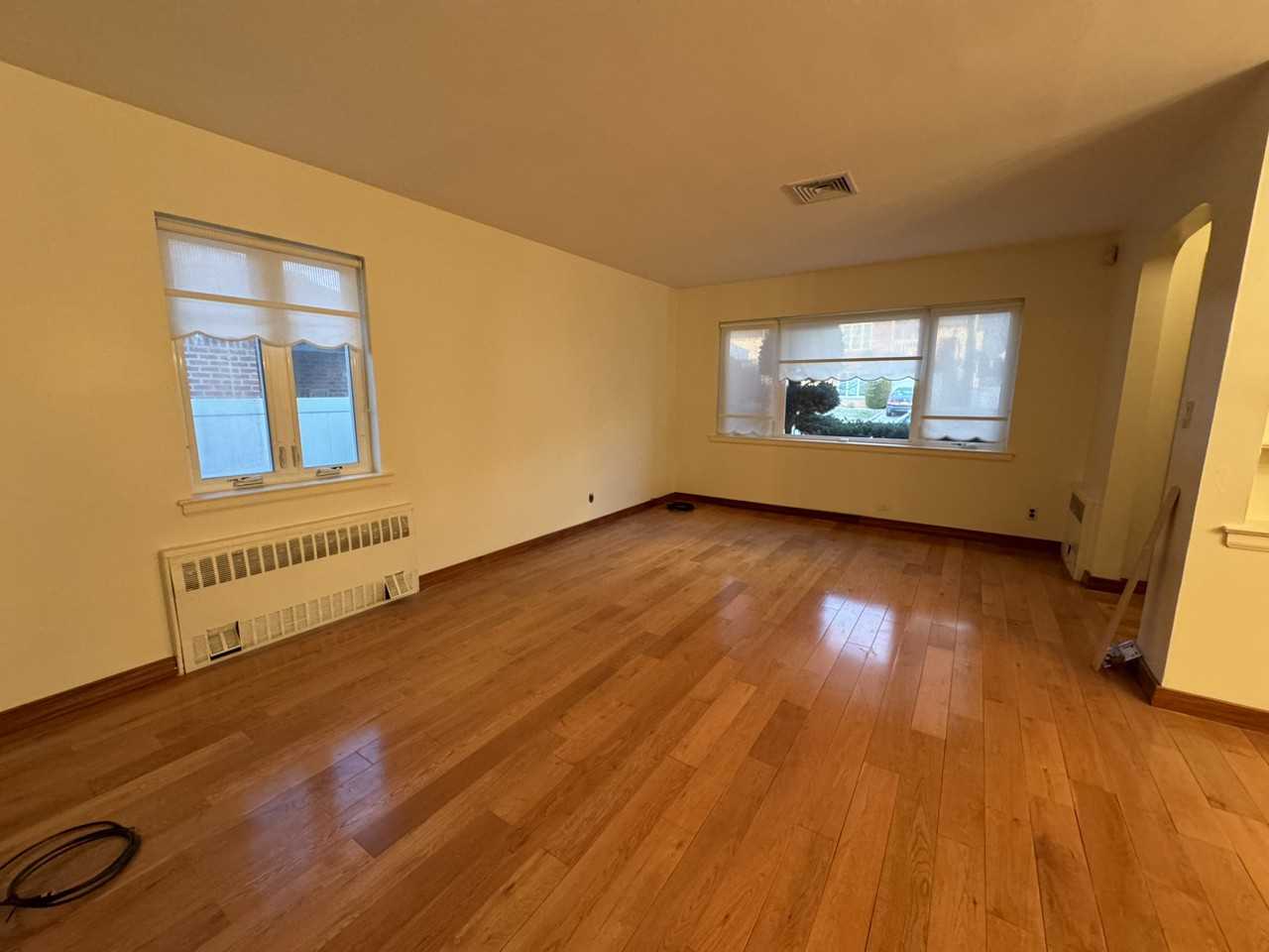 148-02–148-98 Ninth Ave - Photo 2 of 18