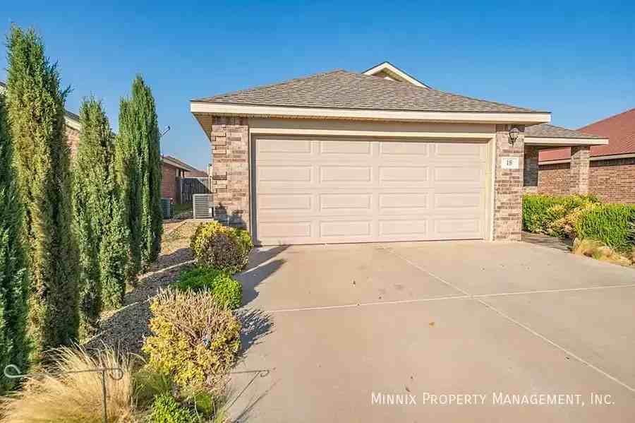 18 Willow Dr - Photo 3 of 7