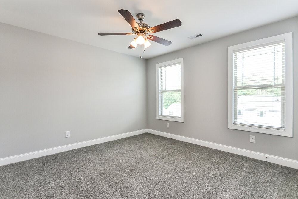 595 Airedale Trl - Photo 5 of 15