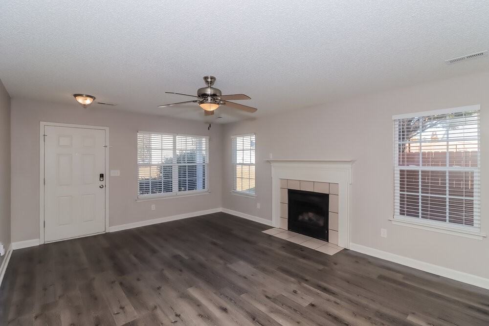 4108 Brawer Farm Dr - Photo 6 of 17