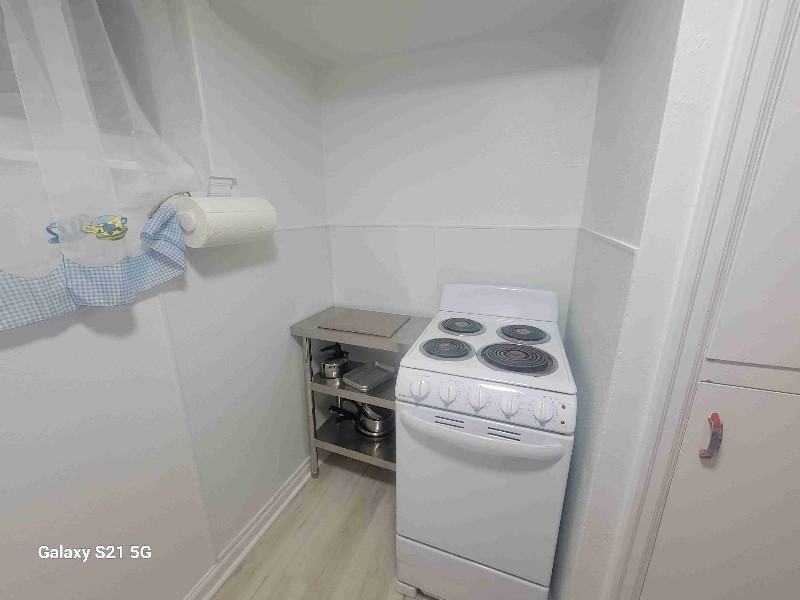 112 W 9th St #11 - Photo 3 of 8