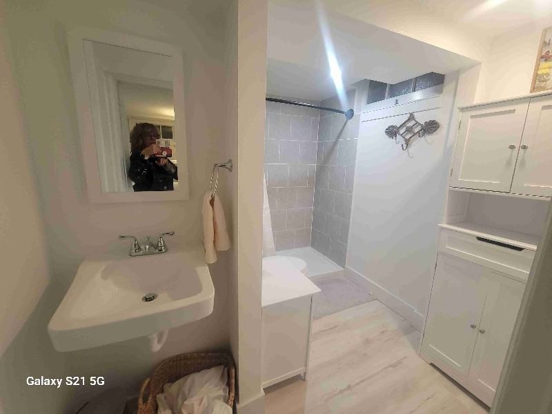 112 W 9th St #11 - Photo 5 of 8