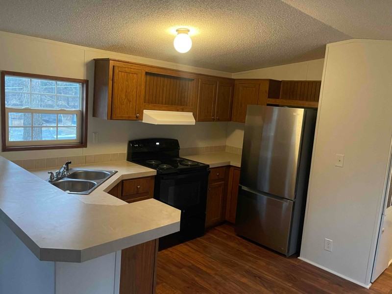 954 Village Rd - Photo 2 of 14