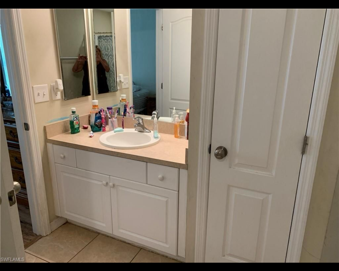 2610 15th St Sw #BLUE - Photo 4 of 8