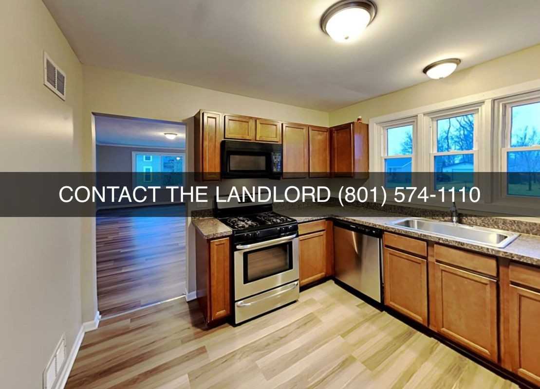 457 Ann St - Photo 2 of 17