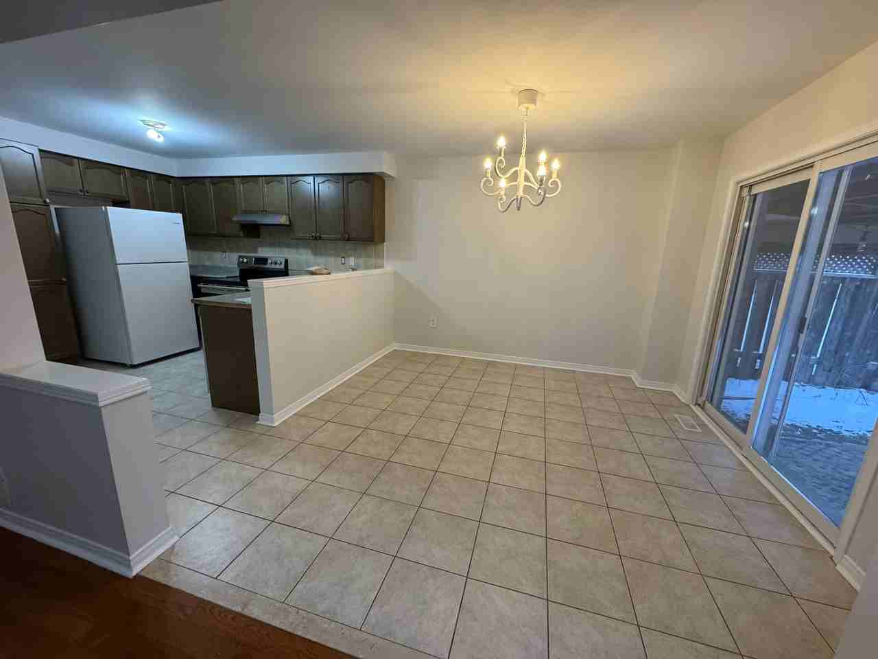 111 Rollingwood Dr - Photo 2 of 11