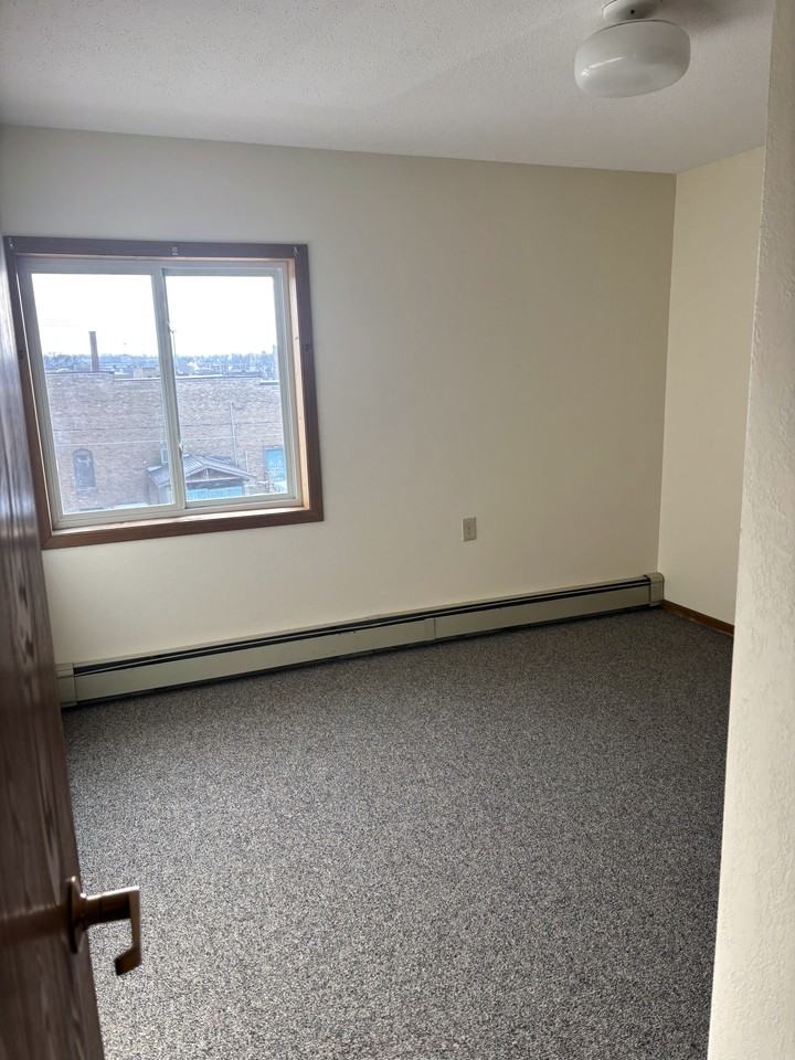 Silverleaf Apartments - Photo 7 of 16