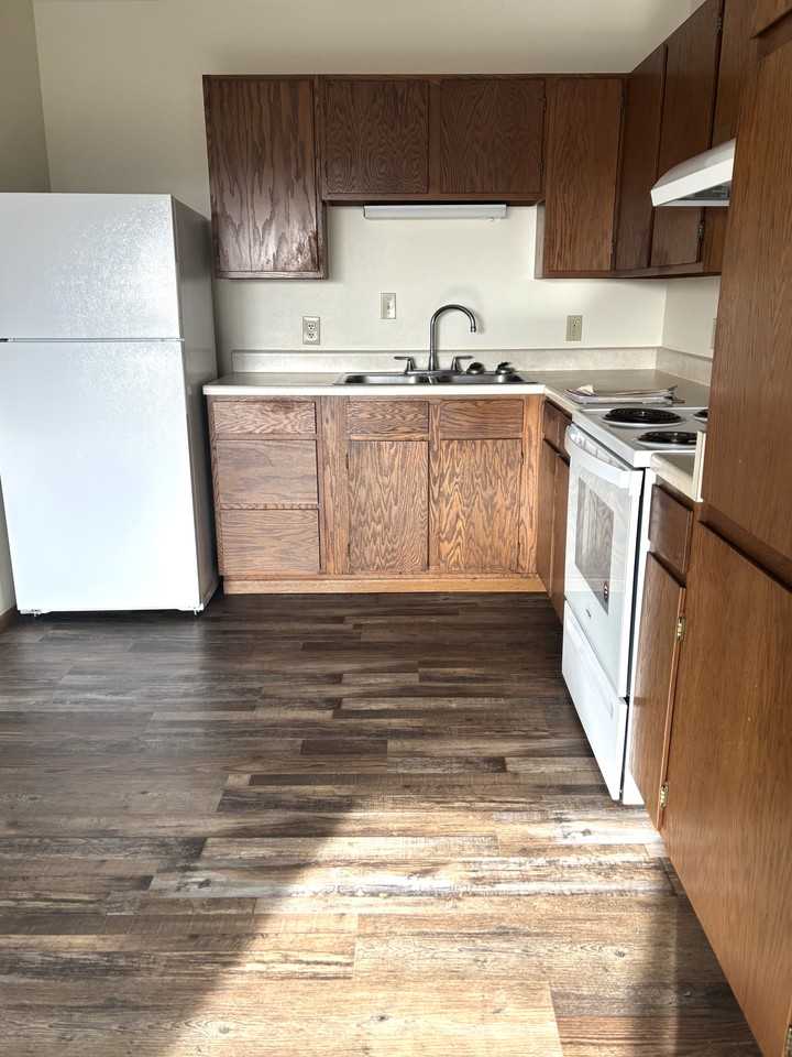 Silverleaf Apartments - Photo 4 of 16