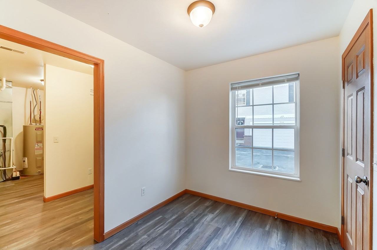 Victory Place - Photo 4 of 28